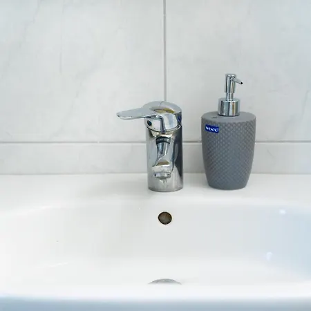 153 M² Haus Mit 6 Schlafzimmern Fuer 12 Persoen