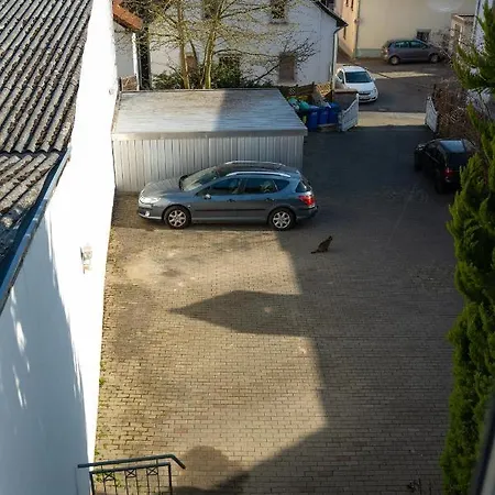 153 M² Haus Mit 6 Schlafzimmern Fuer 12 Persoen * Nieder-Saulheim