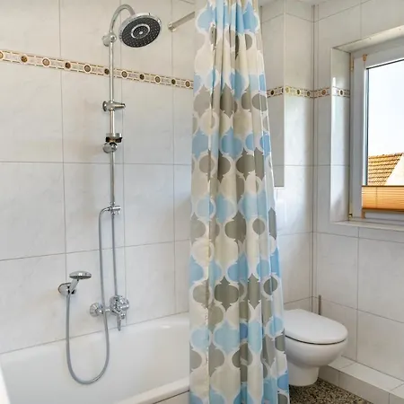 153 M² Haus Mit 6 Schlafzimmern Fuer 12 Persoen Appartamento *