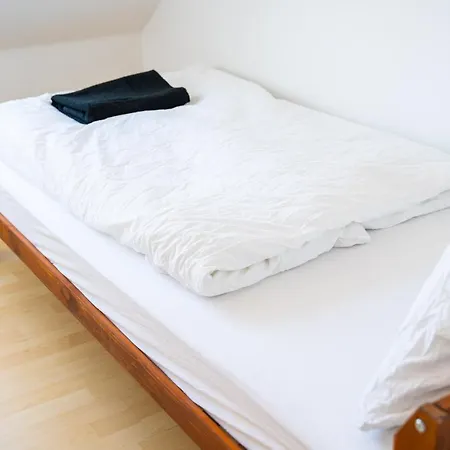 153 M² Haus Mit 6 Schlafzimmern Fuer 12 Persoen Appartamento Nieder-Saulheim