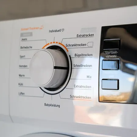 Apartment 153 M² Haus Mit 6 Schlafzimmern Für 12 Persoen *