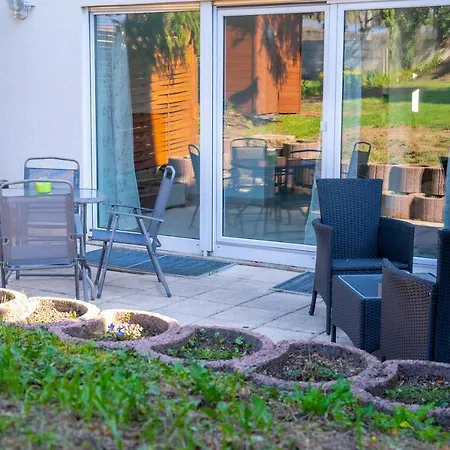 153 M² Haus Mit 6 Schlafzimmern Fuer 12 Persoen Nieder-Saulheim