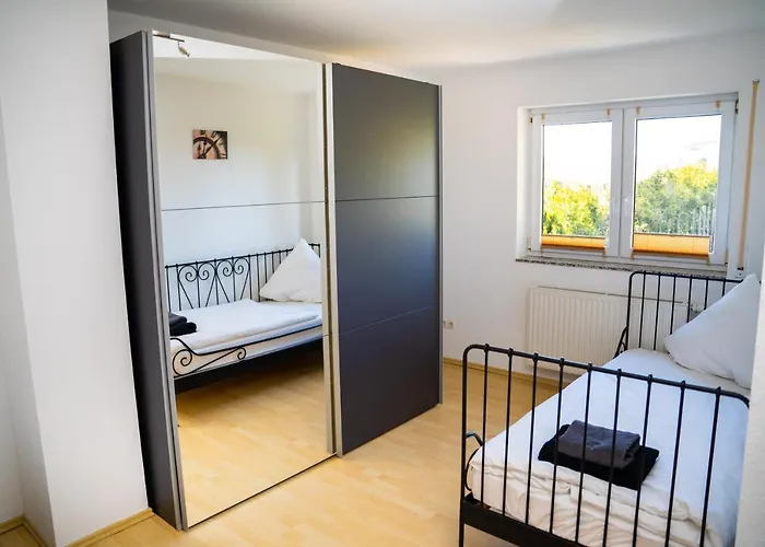 153 M² Haus Mit 6 Schlafzimmern Fuer 12 Persoen Nieder-Saulheim