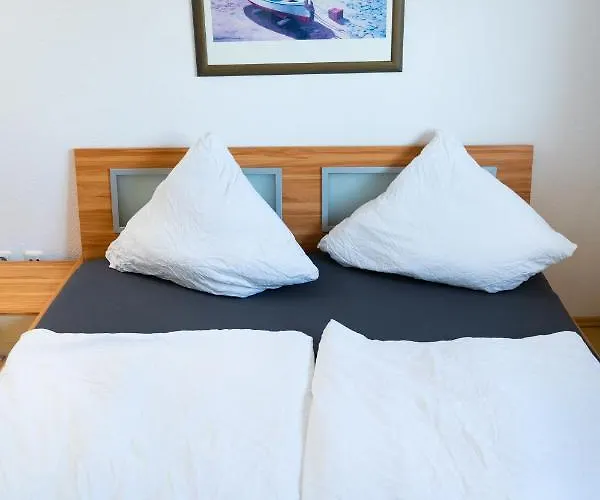 153 M² Haus Mit 6 Schlafzimmern Fuer 12 Persoen * Nieder-Saulheim